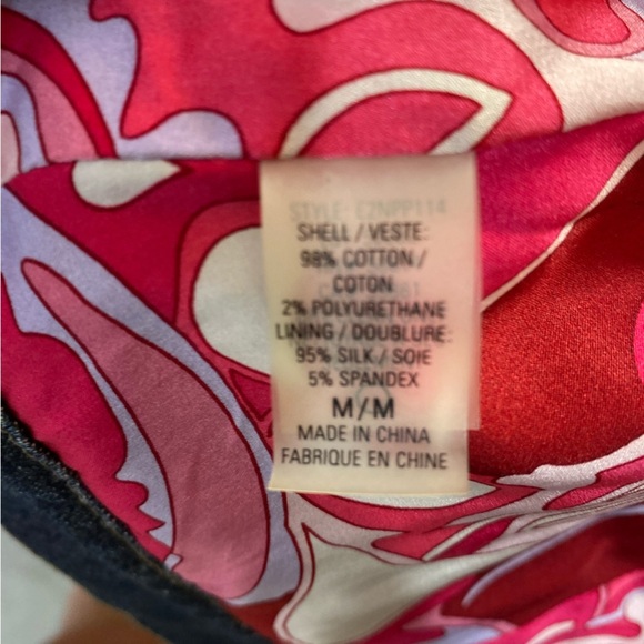 Elie Tahari Denim Jean Jacket size Medium w/ Silk Lining EUC - Picture 11 of 12